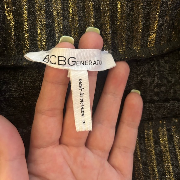 BCBGeneration Black and Gold Striped Pencil Skirt- Size Small - Picture 5 of 5